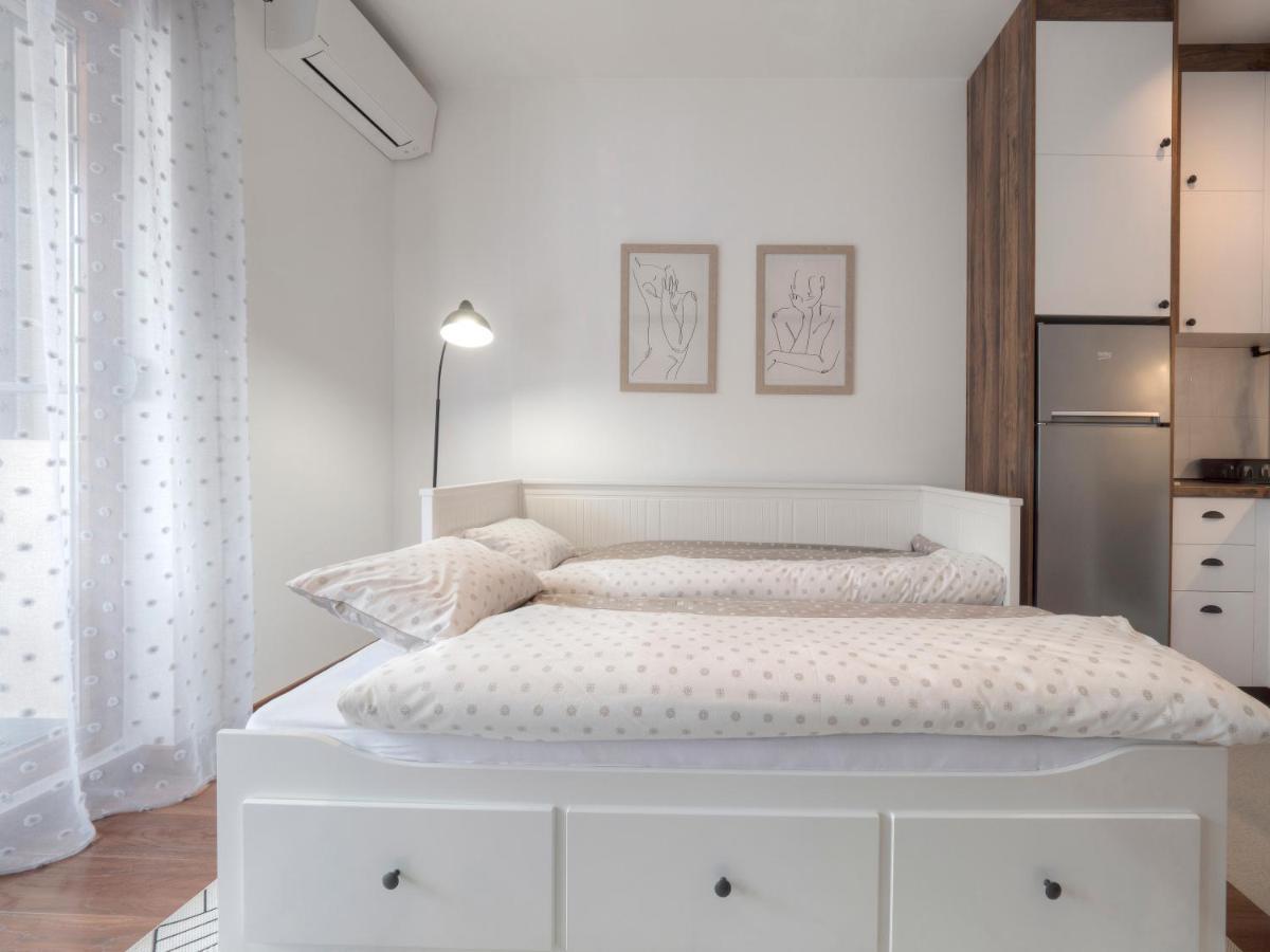 Cozy Studio Apartment Mila Podgoriţa Exterior foto